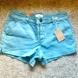 BKE shorts size 27 new with tags
